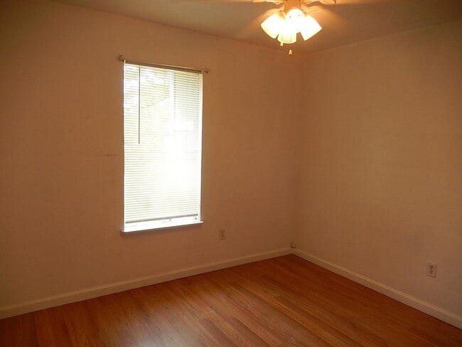 Building Photo - 2338 Eastgate Way