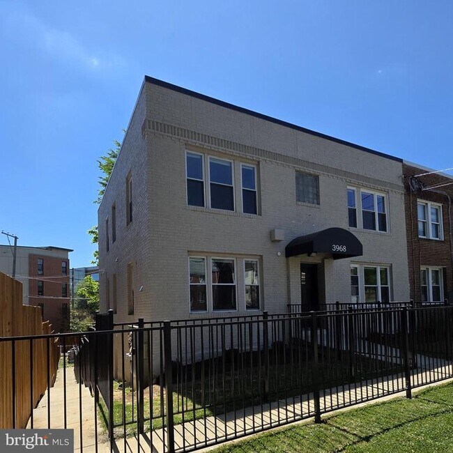 Building Photo - 3968 Martin Luther King Jr Ave SW