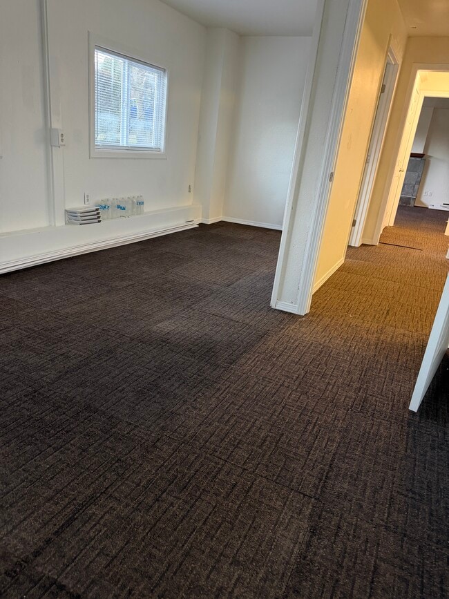 Building Photo - 8705 SW Seminole Trail