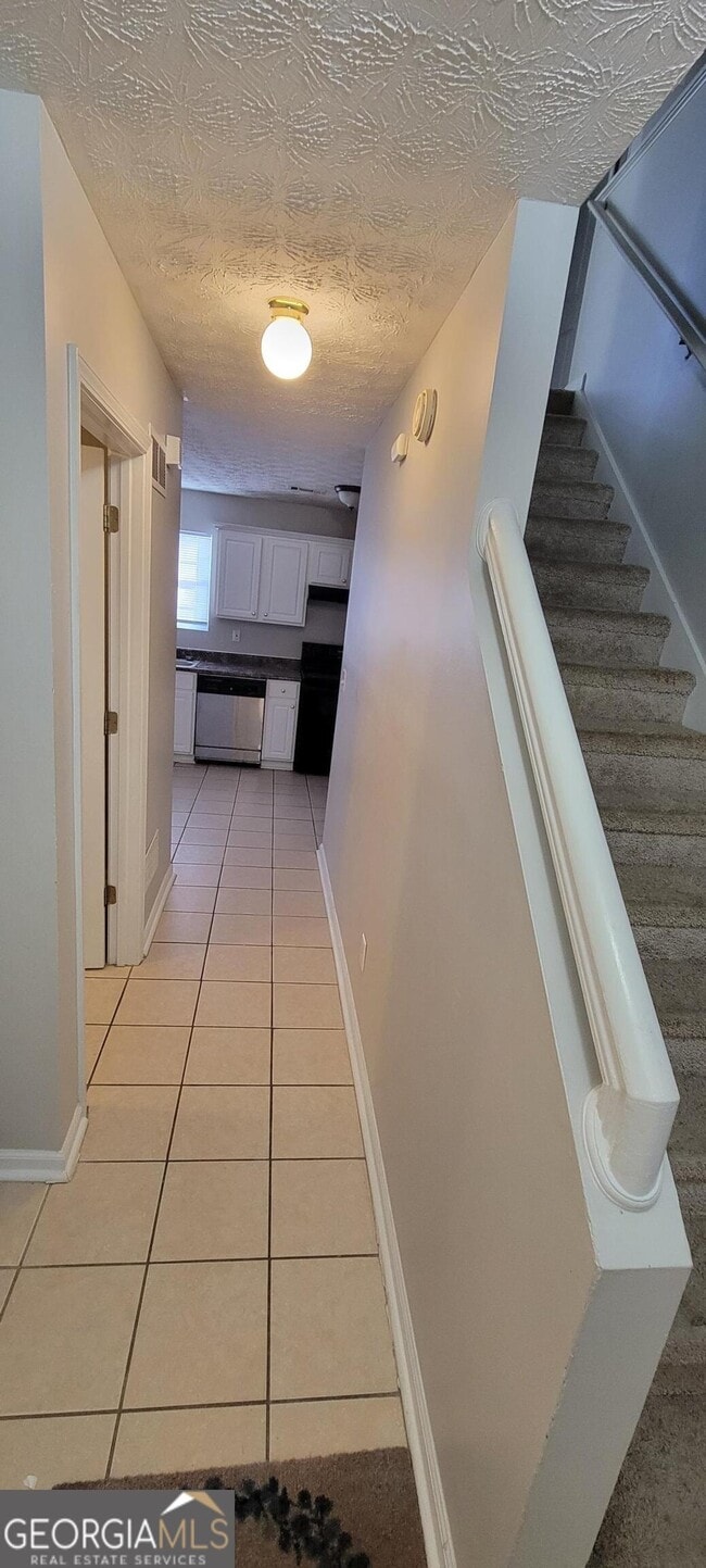 Building Photo - 6390 Alford Cir