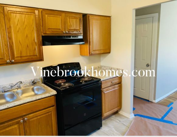 Building Photo - 4310 Sunburst Ln