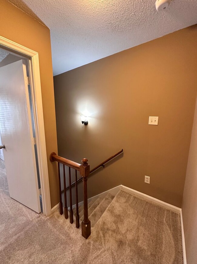 Building Photo - Exclusively Offered by Muse Realty Rentals...