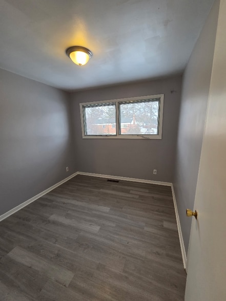 Building Photo - 5702 Oxley Dr