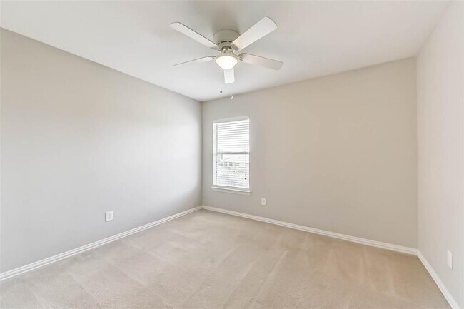 Building Photo - 2812 Chinaberry Park Ln