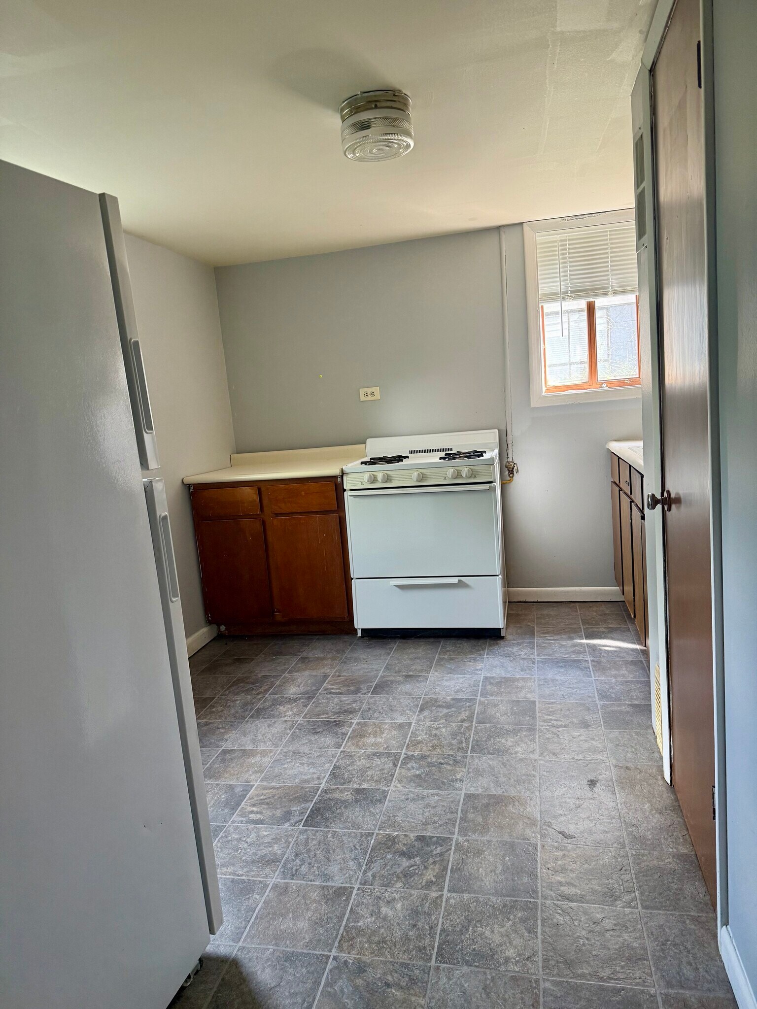 Building Photo - 1504 Philo Rd