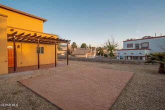 Building Photo - 7321 Mission Viejo Dr