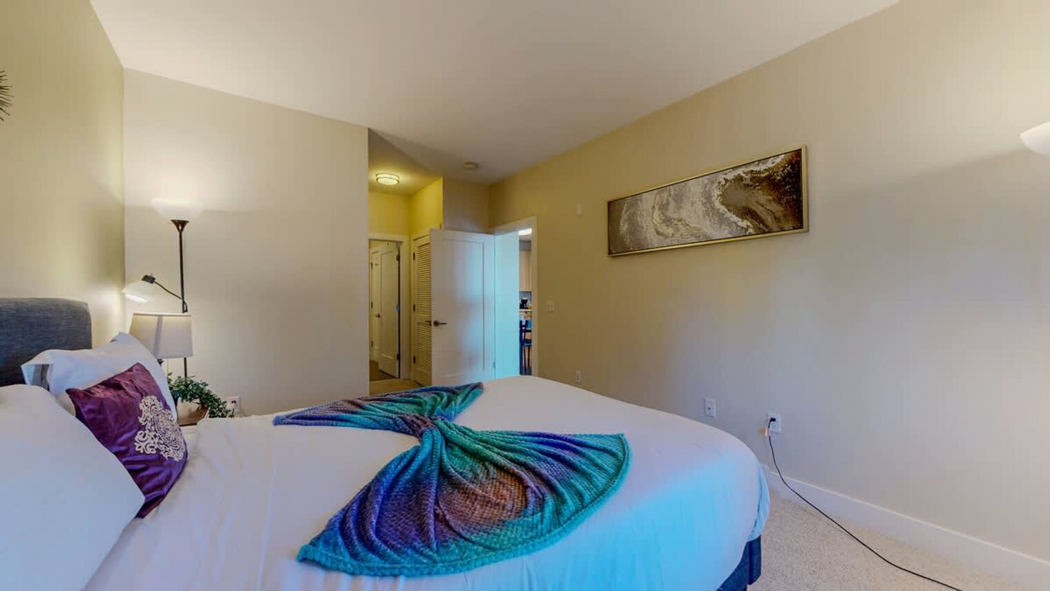 Building Photo - 545 Bedford St