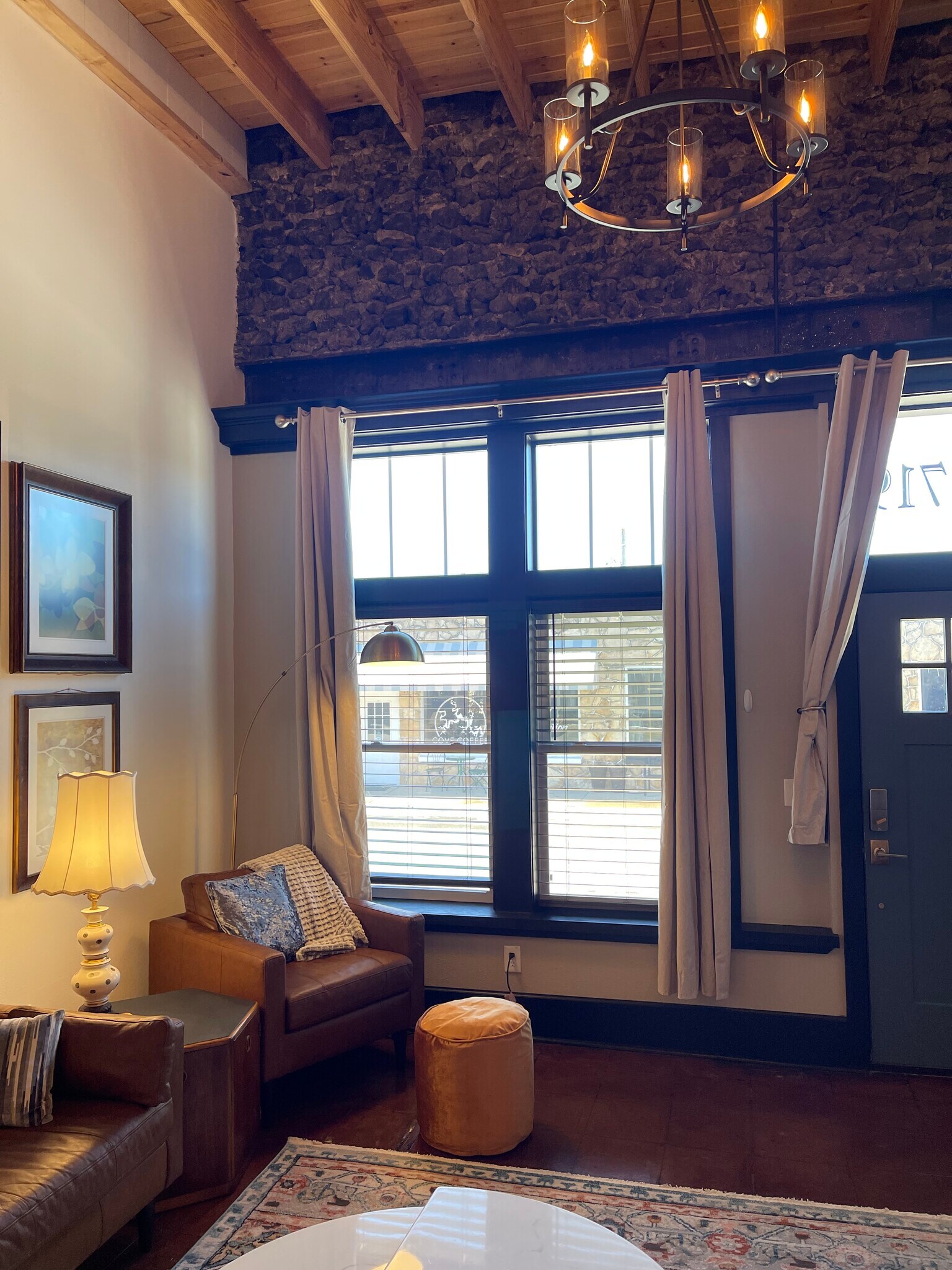 Building Photo - 719 S. Baker St.