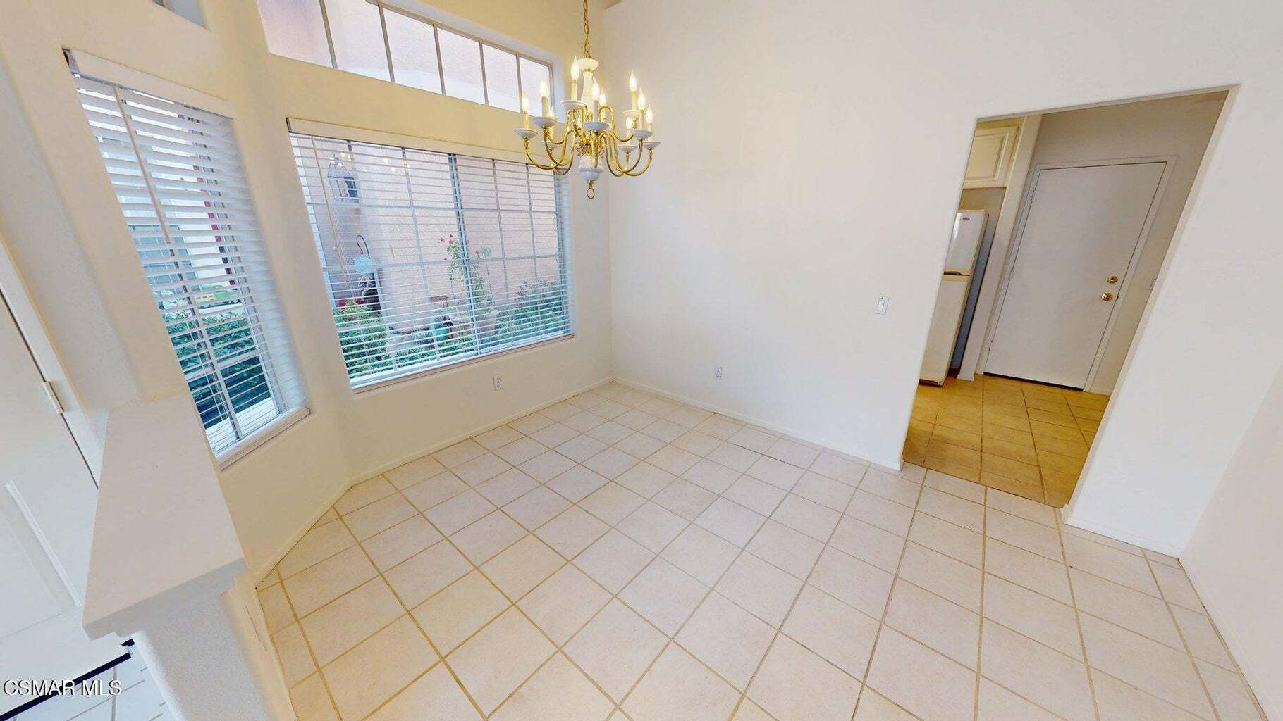 Building Photo - 4862 Martona Dr