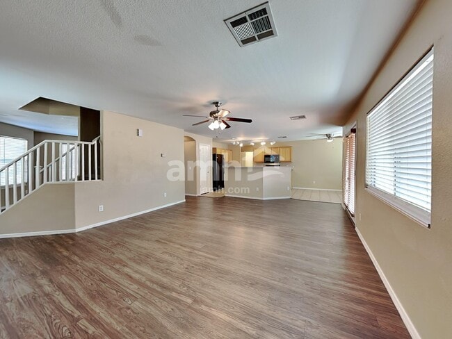 Building Photo - 8947 W Charleston Ave