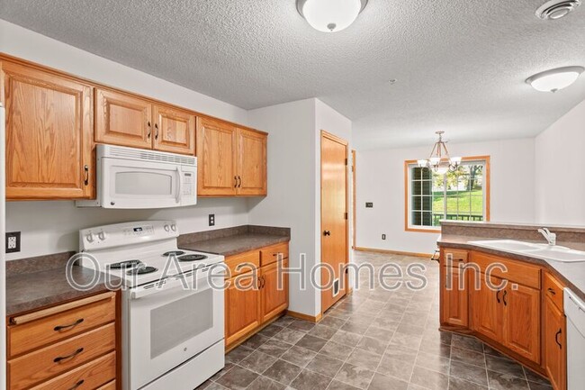 Building Photo - 5646 100th Ln N