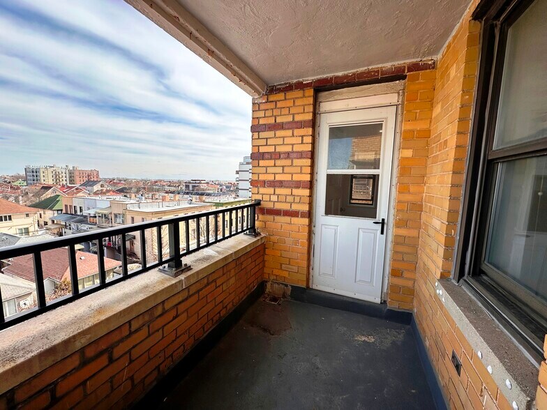 Building Photo - 150 West End Ave