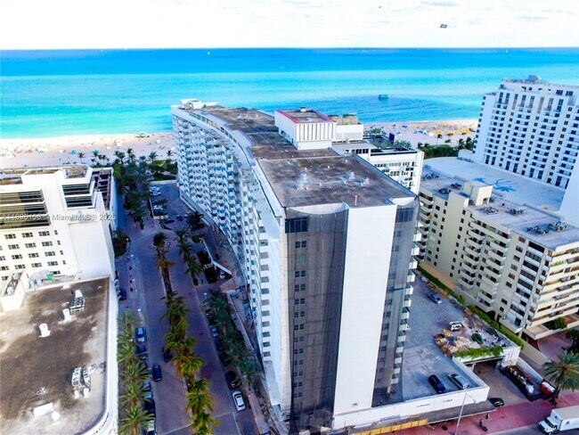 Building Photo - 100 Lincoln Rd