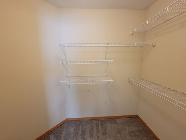 Building Photo - Comfortable 4-Bedroom Home with Fenced Bac...