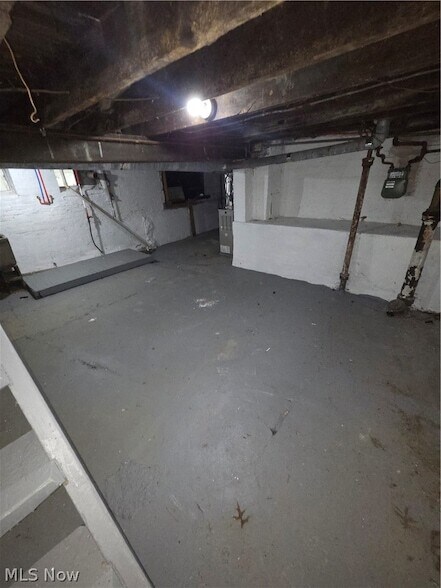 Building Photo - 3454 E 73rd St
