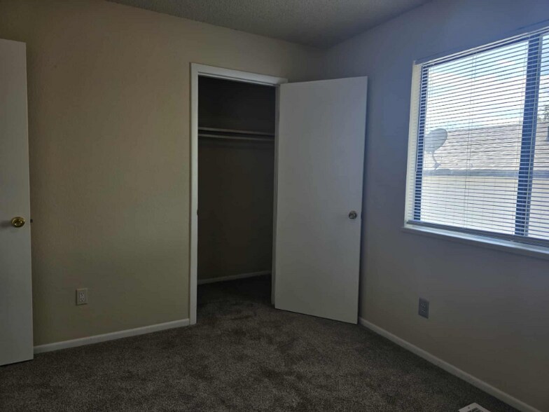 Building Photo - 1173 Santa Clara Ave