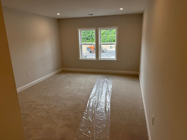 Building Photo - 21 Whitman Cir