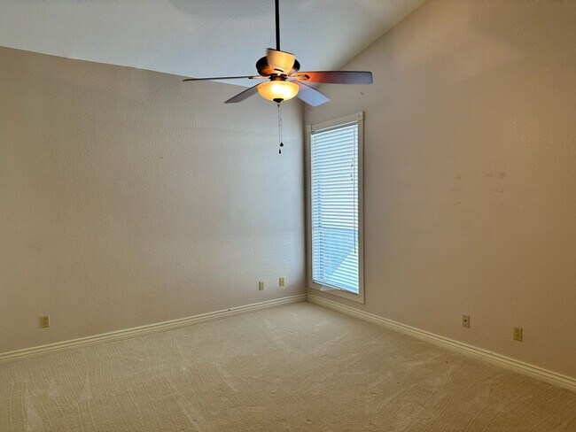 Building Photo - SunLakes beauty in Ironwood Country Club community