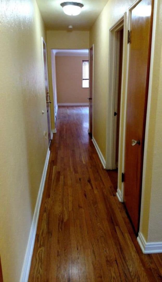 Building Photo - Bright Updated 2-Bed Condo with Vintage Charm Near Wash Park & Cherry Creek