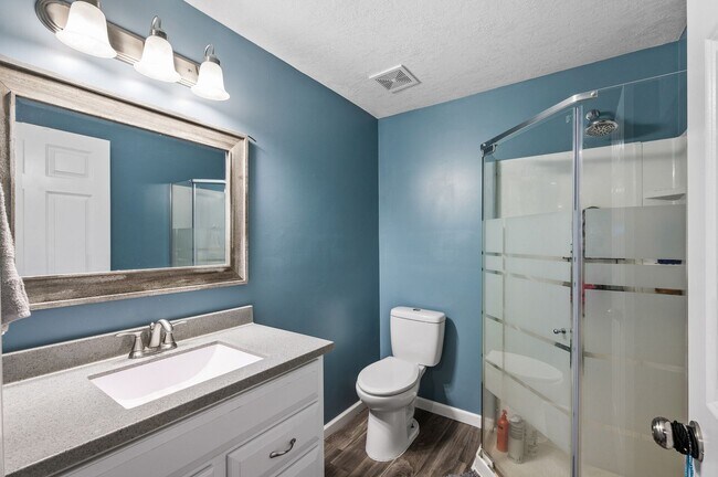 Building Photo - Stunning Rambler on Acreage with Lake Shor...