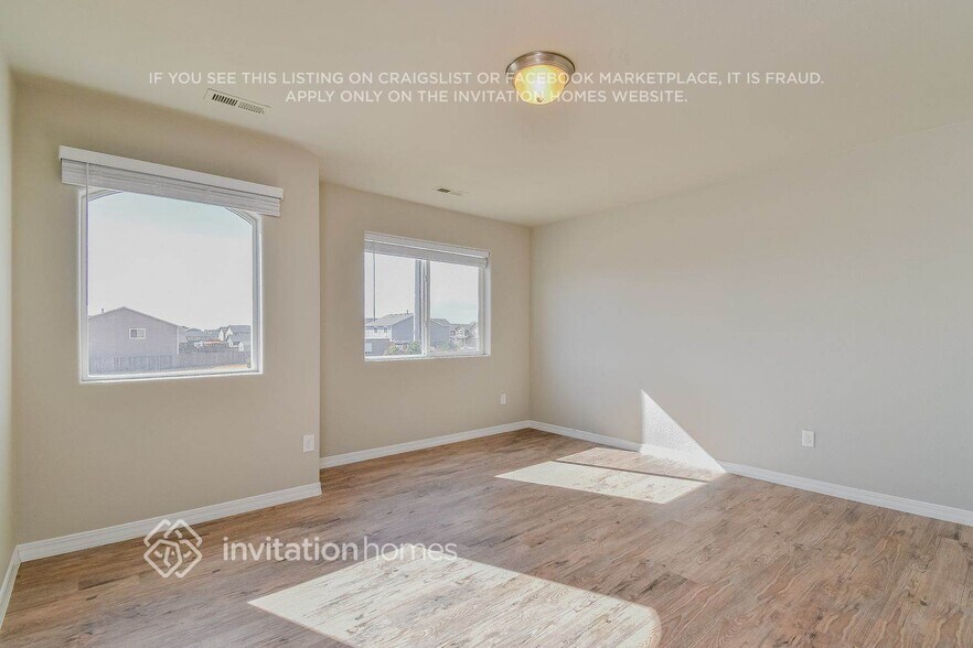 Building Photo - 3614 Saguaro Cir