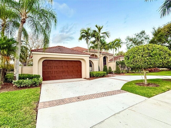 Building Photo - 400 Alexandra Cir