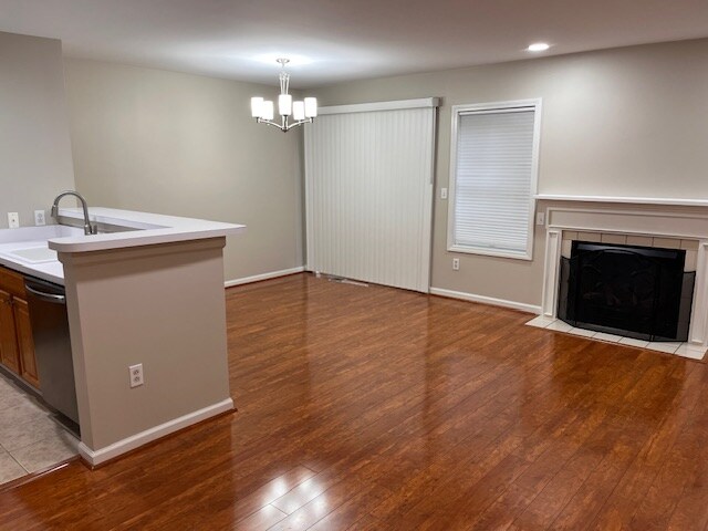 Building Photo - 2002 Larson Dr