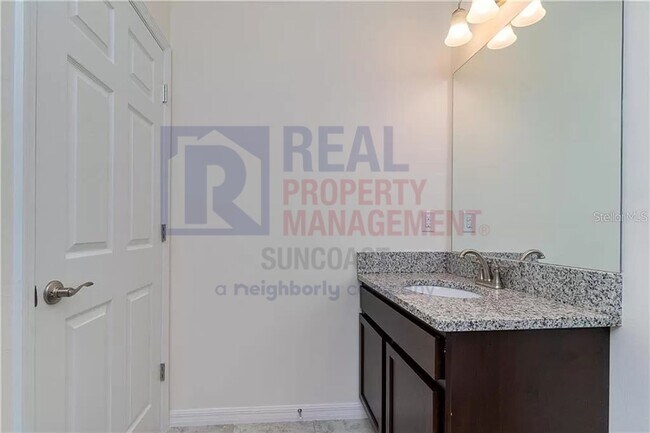 Building Photo - 351 Sweetwater Dr