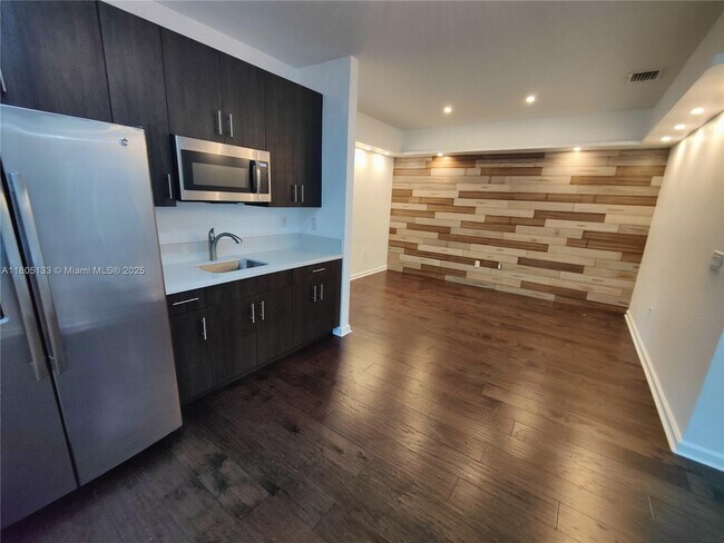 Building Photo - 15752 SW 44th Terrace