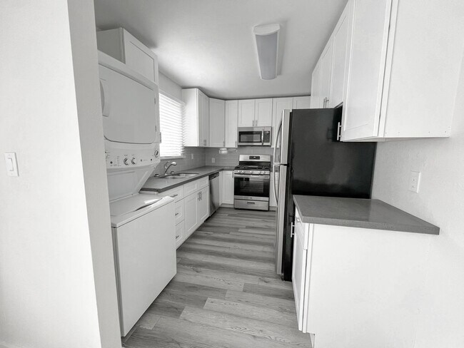 Building Photo - A591