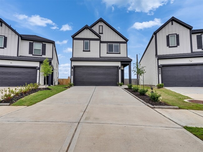 Building Photo - 12304 Churchill downs Dr