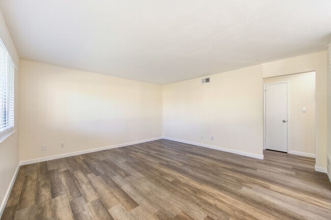 Building Photo - 11650 Garnet Way