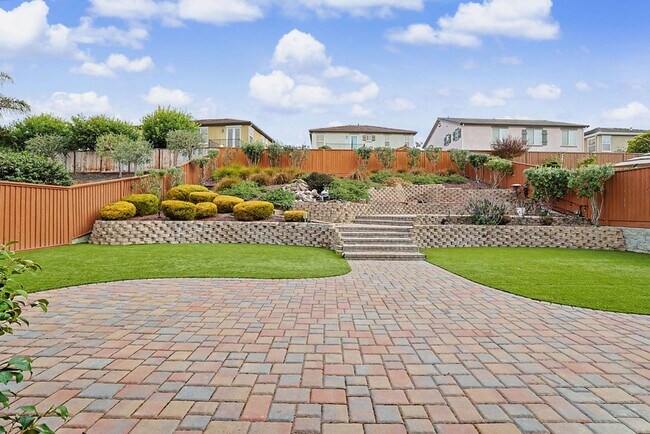 Building Photo - 4865 Peninsula Point Dr