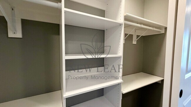 Building Photo - 17017 Holguin Ct