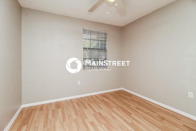 Building Photo - 3 Bedroom Pet-Friendly Home in APOPKA, FL with Main Street Renewal