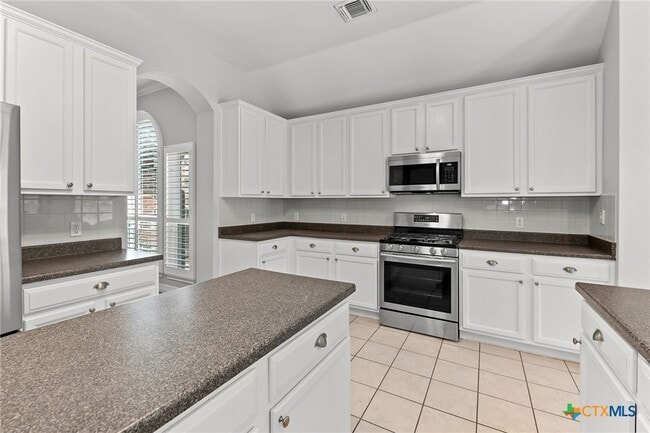 Building Photo - 7003 Currier Cove
