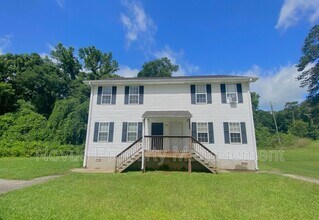 Building Photo - 160 Smith Ave