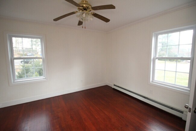 Building Photo - 218 Thurber Ave