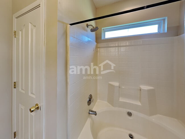 Building Photo - 6829 Ayrshire Glen Pl