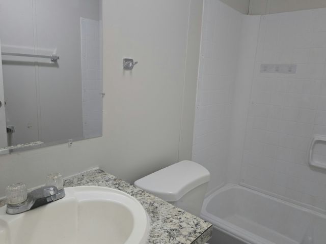 Building Photo - 10830 Leanne Dr