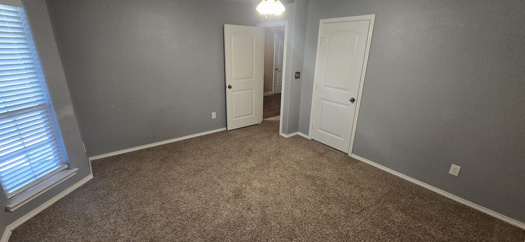 Building Photo - 3020 San Pedro Dr
