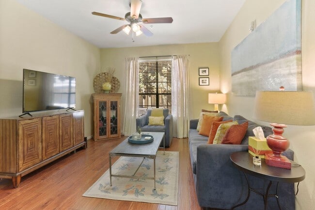 Building Photo - Corporate Furnished Rental