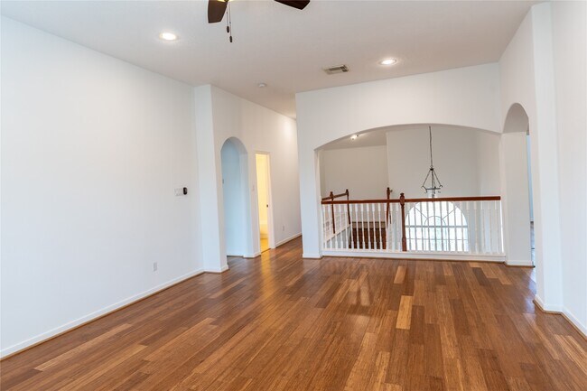 Building Photo - 2109 Auburn Shores Dr