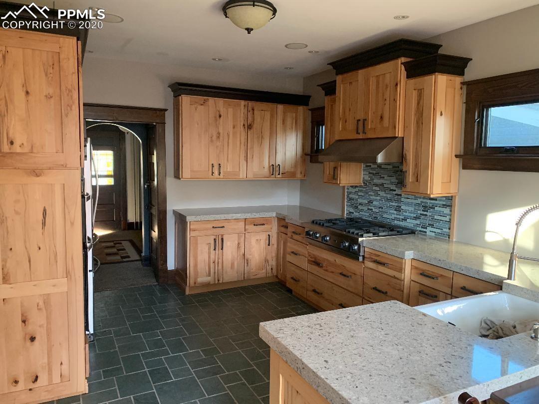 kitchen - 119 Cheyenne Blvd