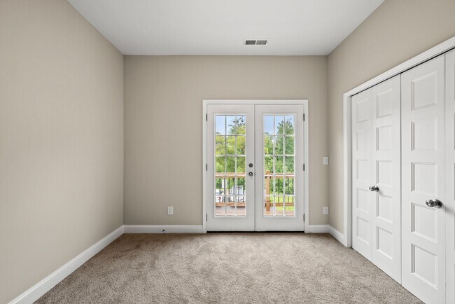 Building Photo - 7996 Humie Olive Rd