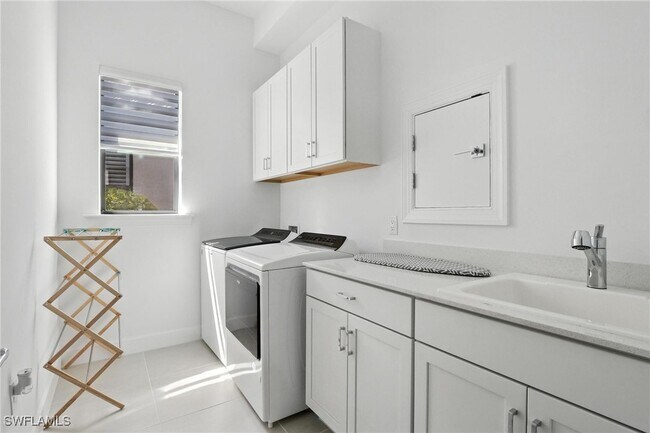 Building Photo - 6690 Pennyroyal Dr