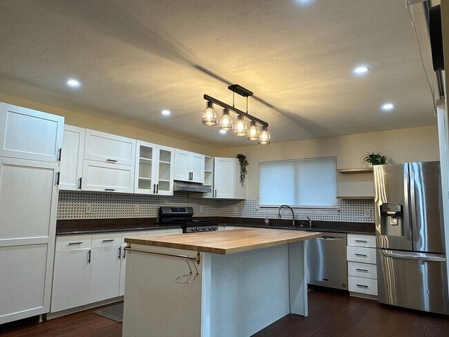 Building Photo - 73 Arrowhead Cir
