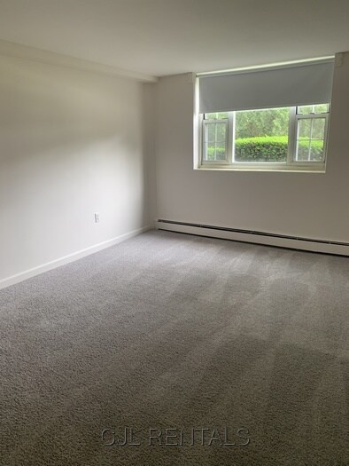 Building Photo - 6 Harris Cir