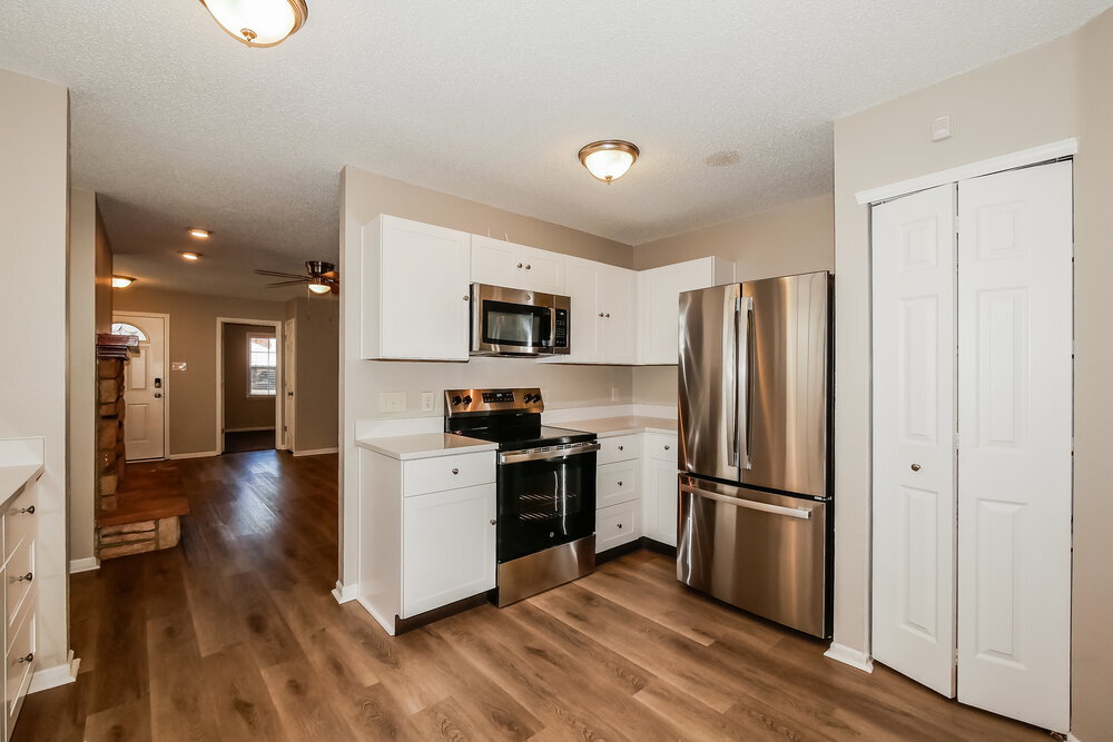 Building Photo - 1740 Feather Reed Ln