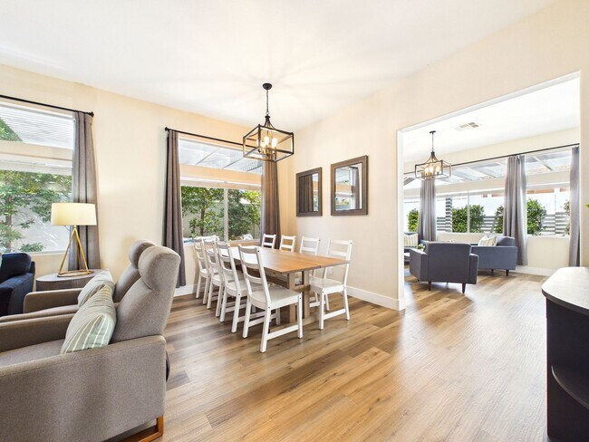 Building Photo - Elegant Fully Furnished 3-Bedroom 2-Bath Retreat in Summerlin